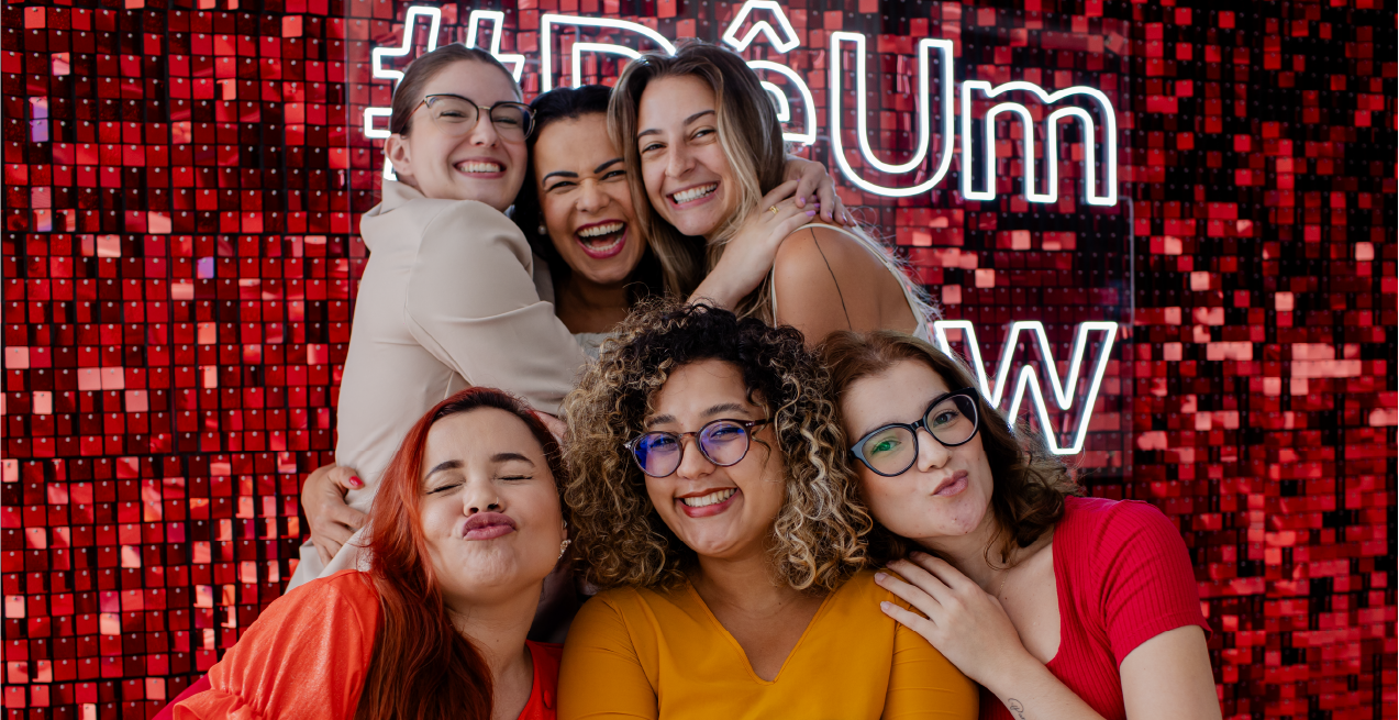 Dia das mulheres 2024 – Painel Luminous White